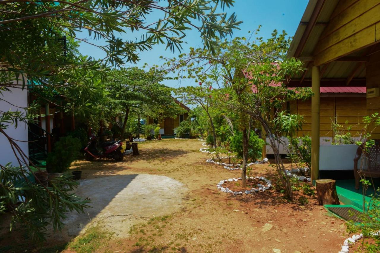 Sunntop Cabana Trincomalee Exterior photo